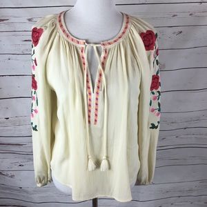 NWT Boho Chic Floral Top. Size Medium
